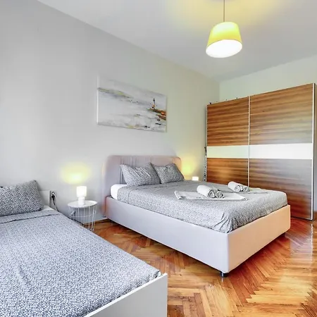 Apartment Place2bpula-100m From Amphitheater *
